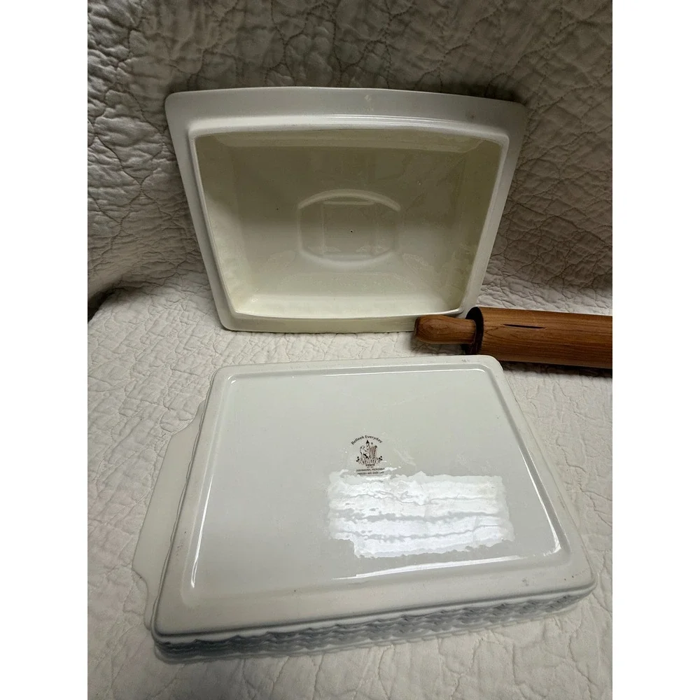 Belleek Everyday Ireland White Basketweave Lidded Casserole Rectangular Baker